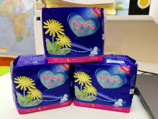 Alas perfumadas de las servilletas sanitarias
