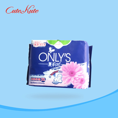 Alas adicionales del anión fino estupendo disponible de bambú suave de los cojines sanitarios