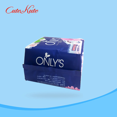 La servilleta sanitaria respirable rellena los cojines menstruales naturales platea el ion 245m m