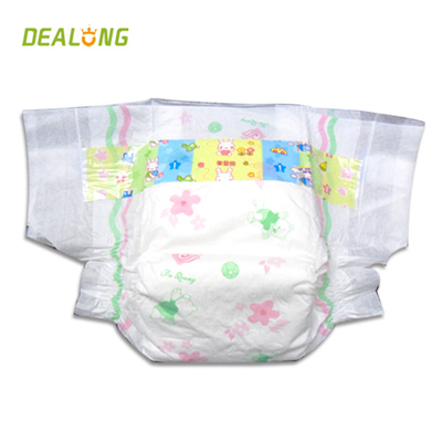 Ningunos pañales infantiles del bebé de la salida