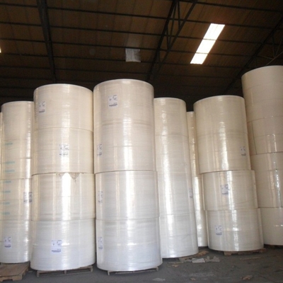 Pañal blanco de la materia prima del pañal del bebé de la pulpa de la pelusa que hace las materias primas
